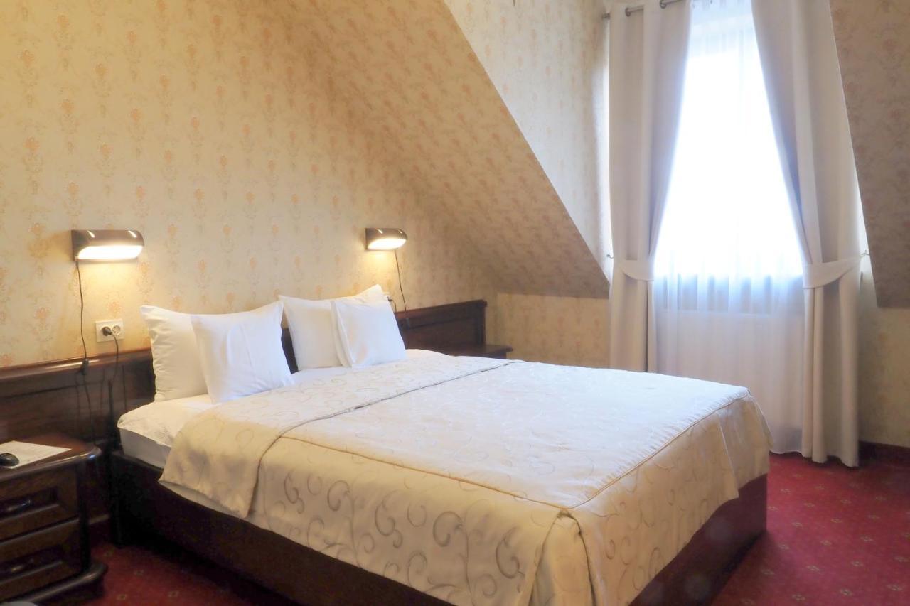 Hotel Sarmata Zespol Dworski Sandomierz Ngoại thất bức ảnh