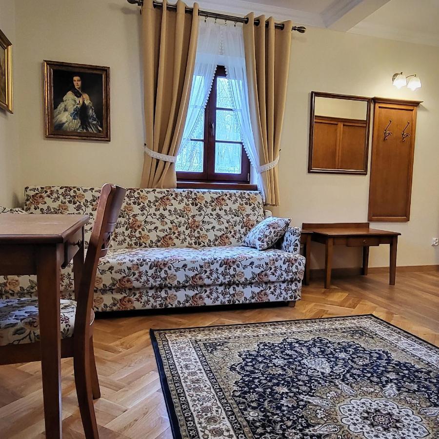 Hotel Sarmata Zespol Dworski Sandomierz Ngoại thất bức ảnh