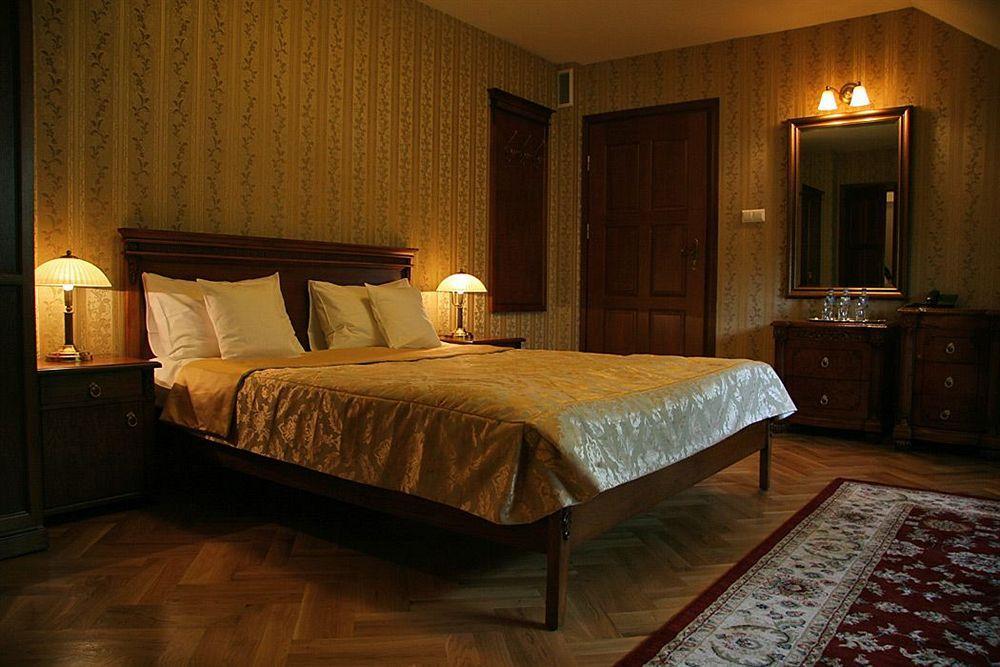 Hotel Sarmata Zespol Dworski Sandomierz Ngoại thất bức ảnh