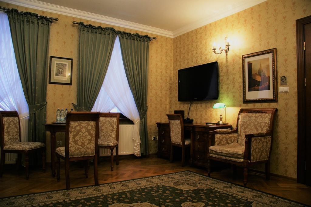 Hotel Sarmata Zespol Dworski Sandomierz Phòng bức ảnh